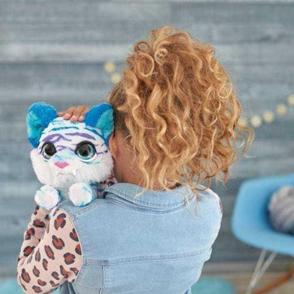 North the Sabertooth Kitty — view 4